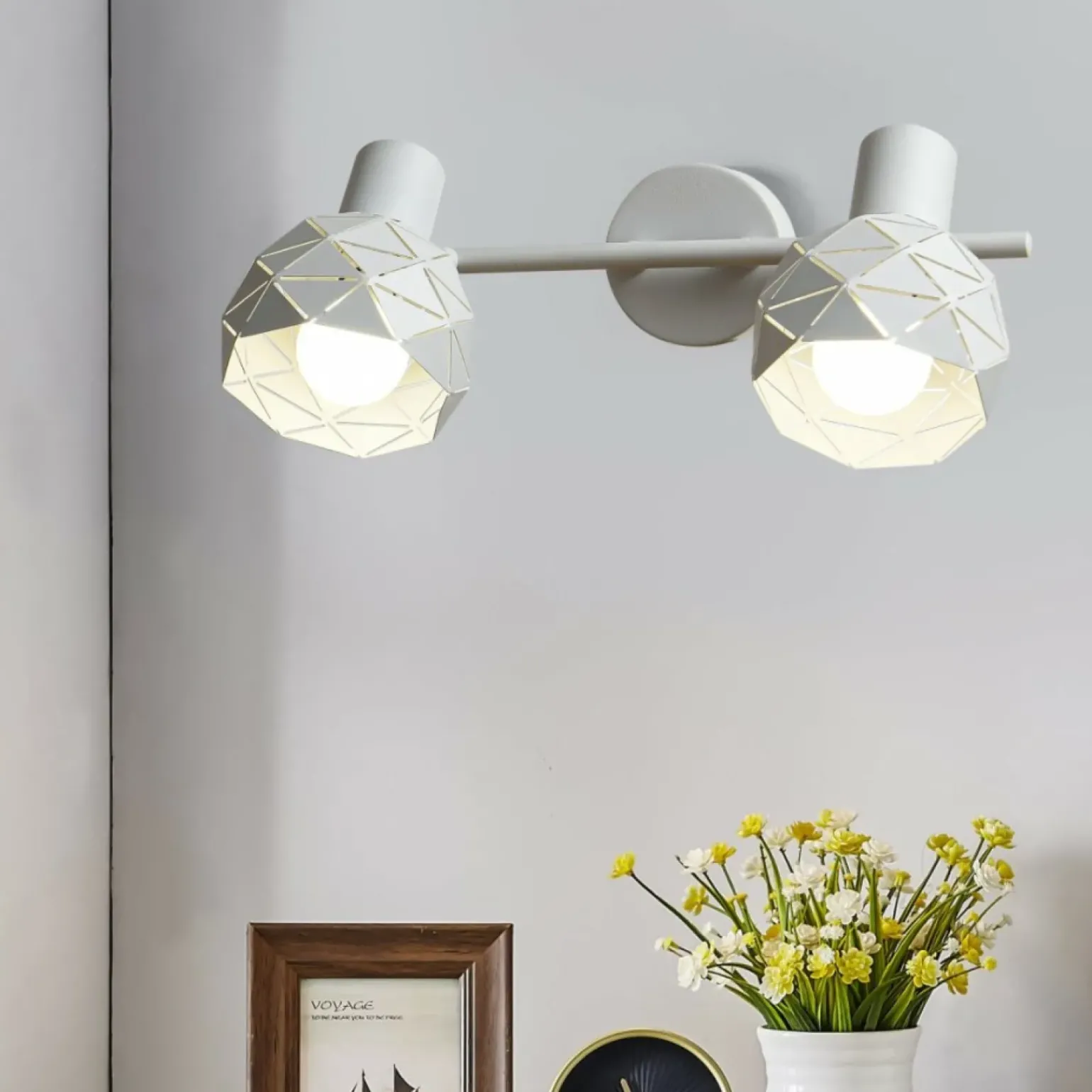 Hot Biały, podwójny reflektor na listwie LP-8069/2WS WH REUS | Kaja Żyrandole Nowoczesne