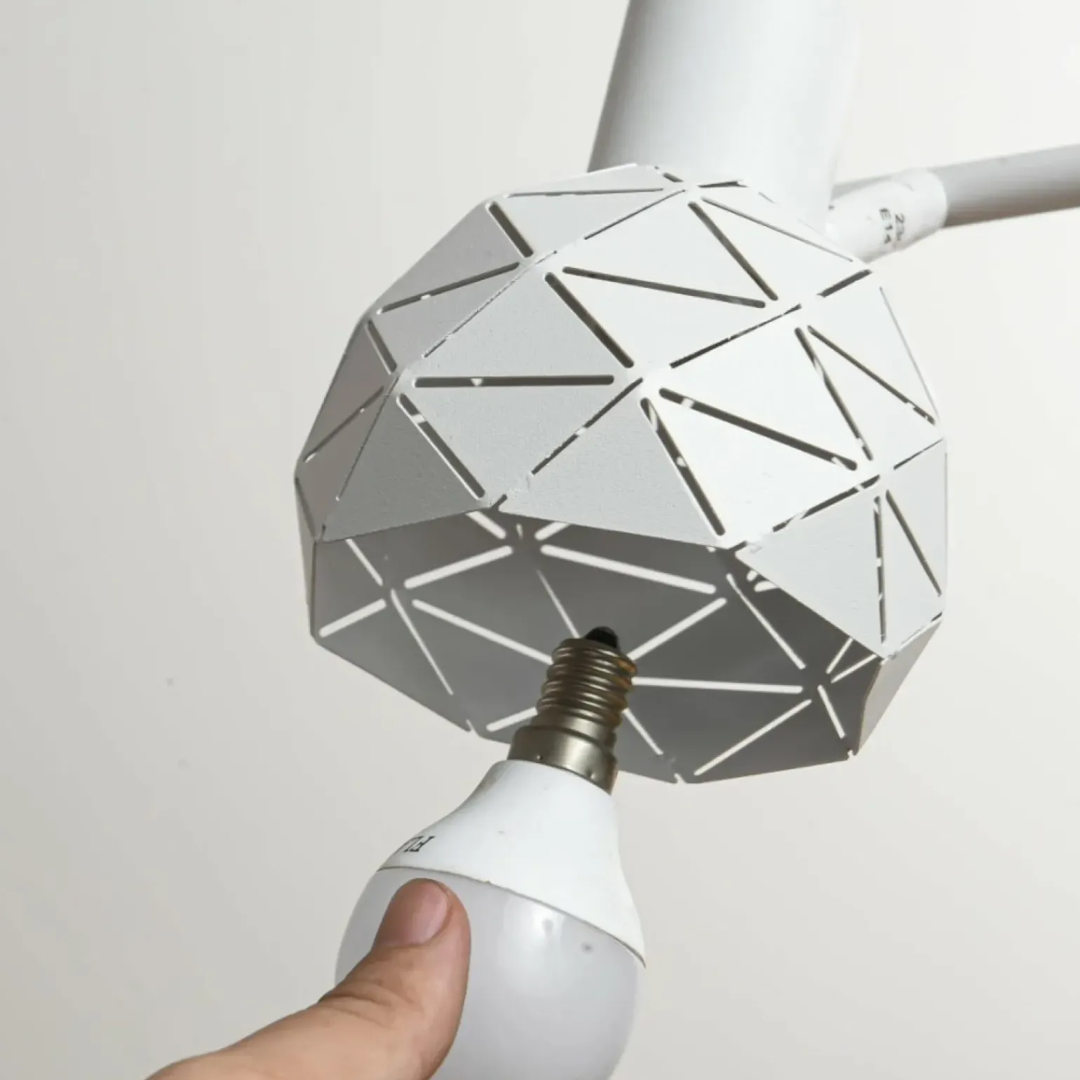 Hot Biały, podwójny reflektor na listwie LP-8069/2WS WH REUS | Kaja Żyrandole Nowoczesne