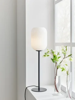 Sklep Kaja Czarna lampka stołowa z kloszem mały gwint 108252 | Kaja Oświetlenie