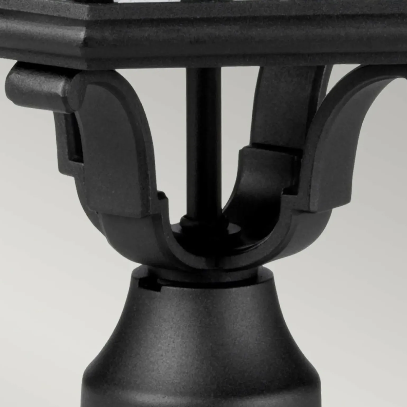 Sklep Kaja Czarna latarnia cokołowa FE-COTSLN3-L-BK z serii COTSWOLD LANE