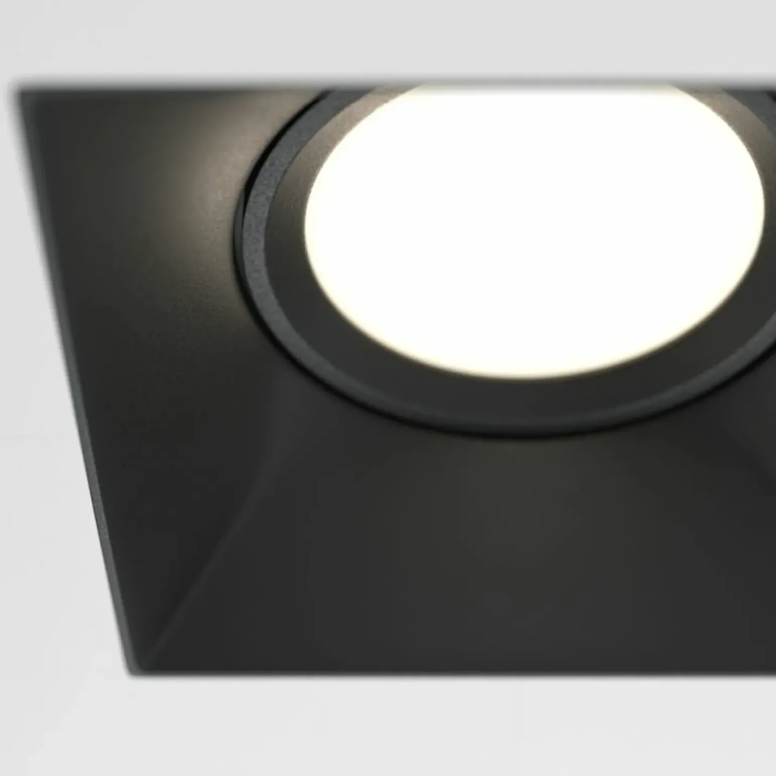 Sklep Kaja Czarna, punktowa oprawa wpustowa GU10 DL042-01-SQ-B z serii DOT | Kaja