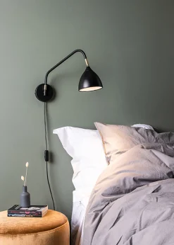 Sklep Kaja Czarny kinkiet z regulowanym ramieniem 106081 | Kaja Oświetlenie