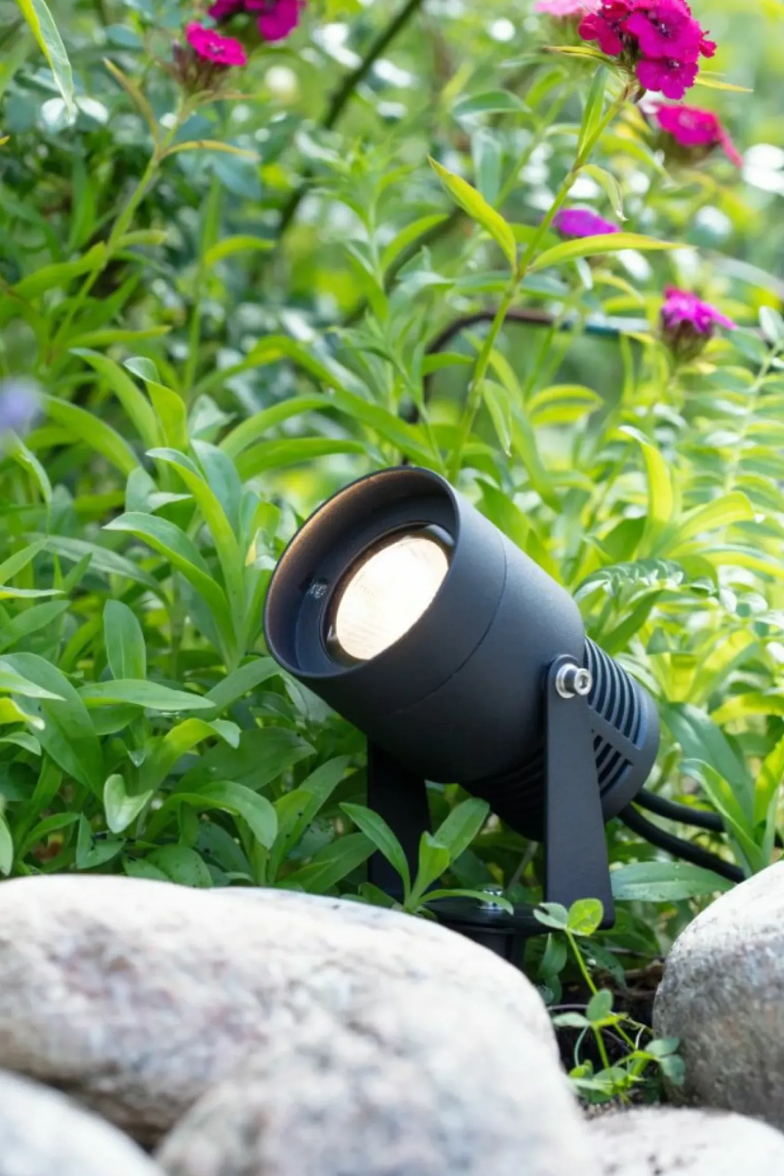 Sklep Kaja Czarny reflektor mocowany w ziemi o mocy 3W GARDEN24 106929