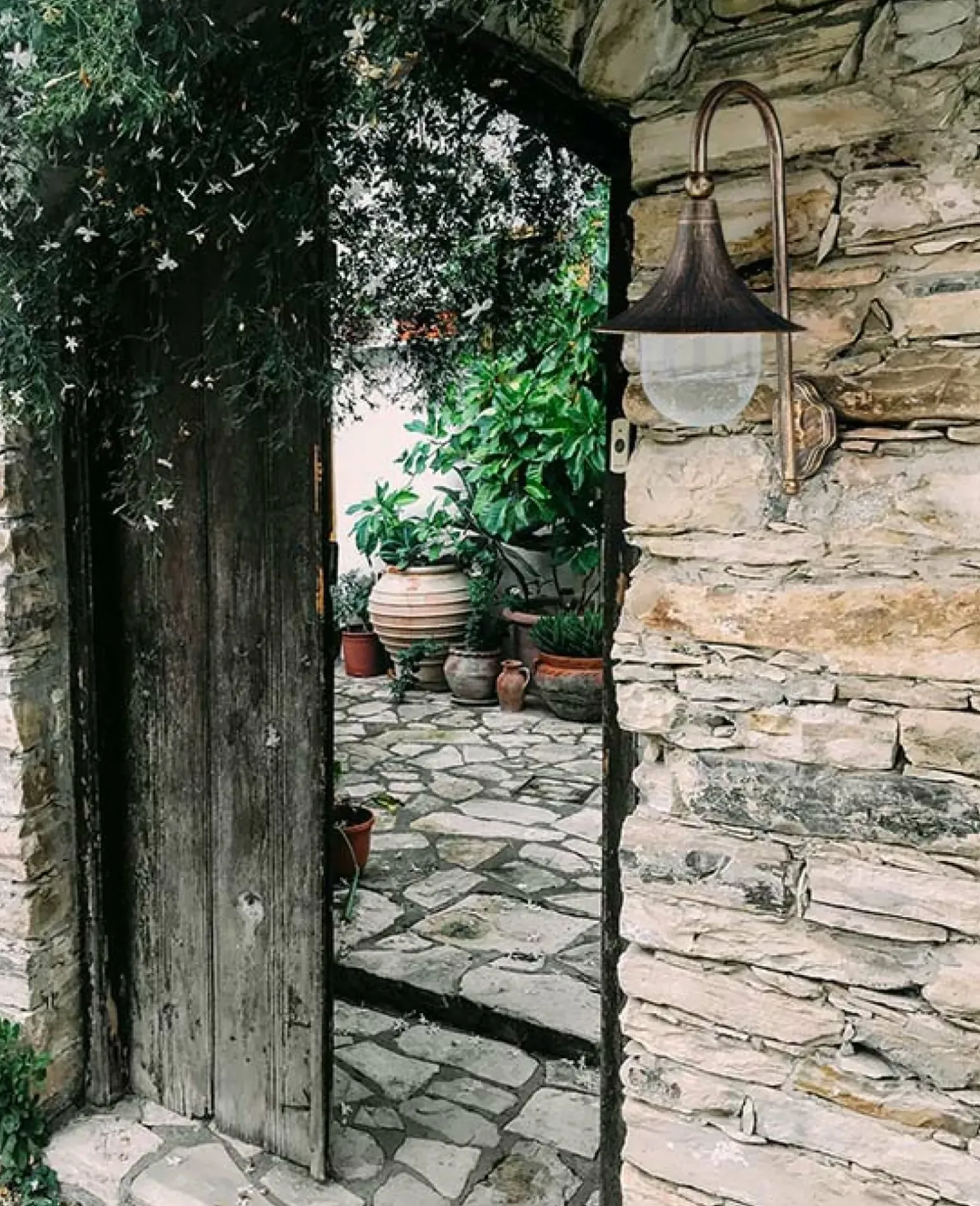 Sklep Kaja Dekoracyjny kinkiet zewnętrzny K-8125 CZ/ZŁ BOSTON | Kaja Oświetlenie