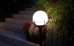 Sklep Kaja Efektowna lampa ogrodowa z kulistym kloszem K 5002/1/KPOl