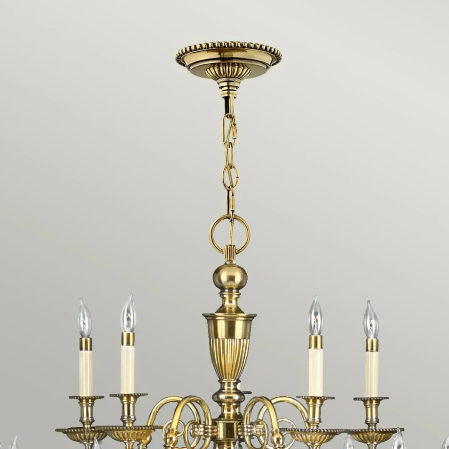 Sklep Kaja Efektowny żyrandol, złoty kolor HK-CAMBRIDGE25 z serii CAMBRIDGE