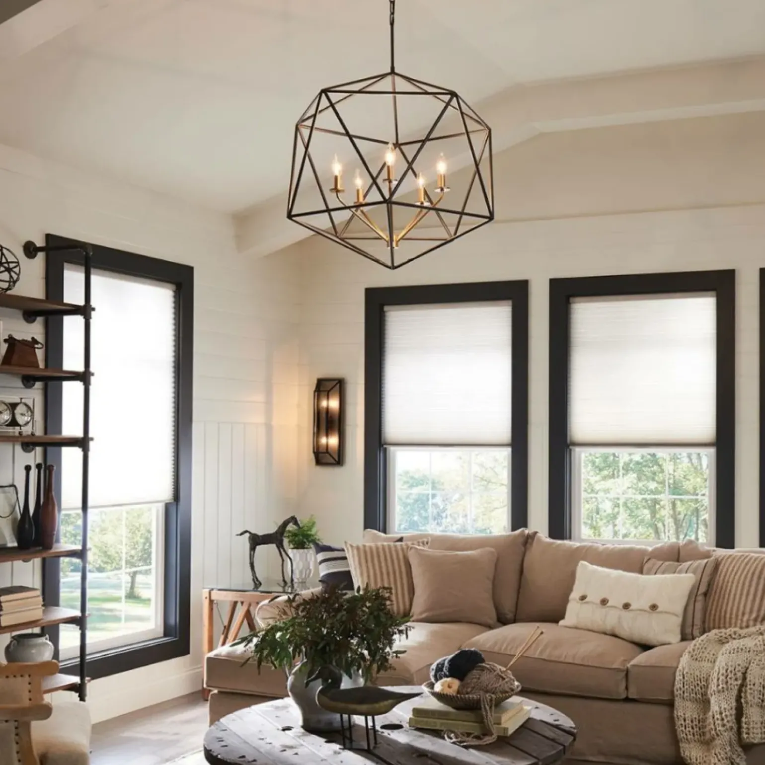 Shop Gustowna lampa wisząca, ze złotem HK-ASTRID-5P z serii ASTRID Żyrandole Nowoczesne