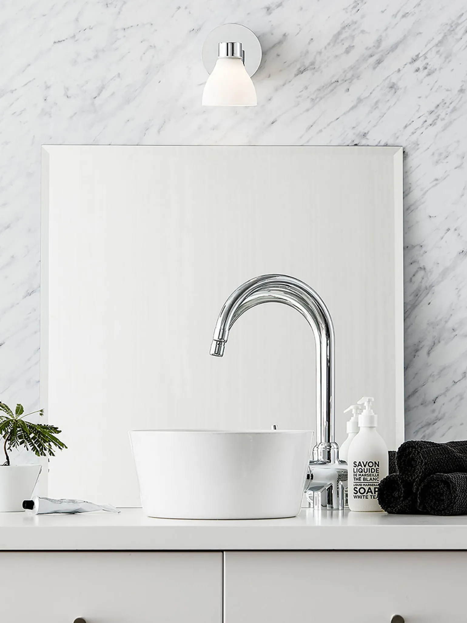 Sklep Kaja Kinkiet ze lustrzaną oprawą i kremowym kloszem 106367 | Kaja