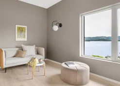 Sklep Kaja Klasyczny kinkiet z mlecznym, kulistym kloszem K-5352 z serii NELA