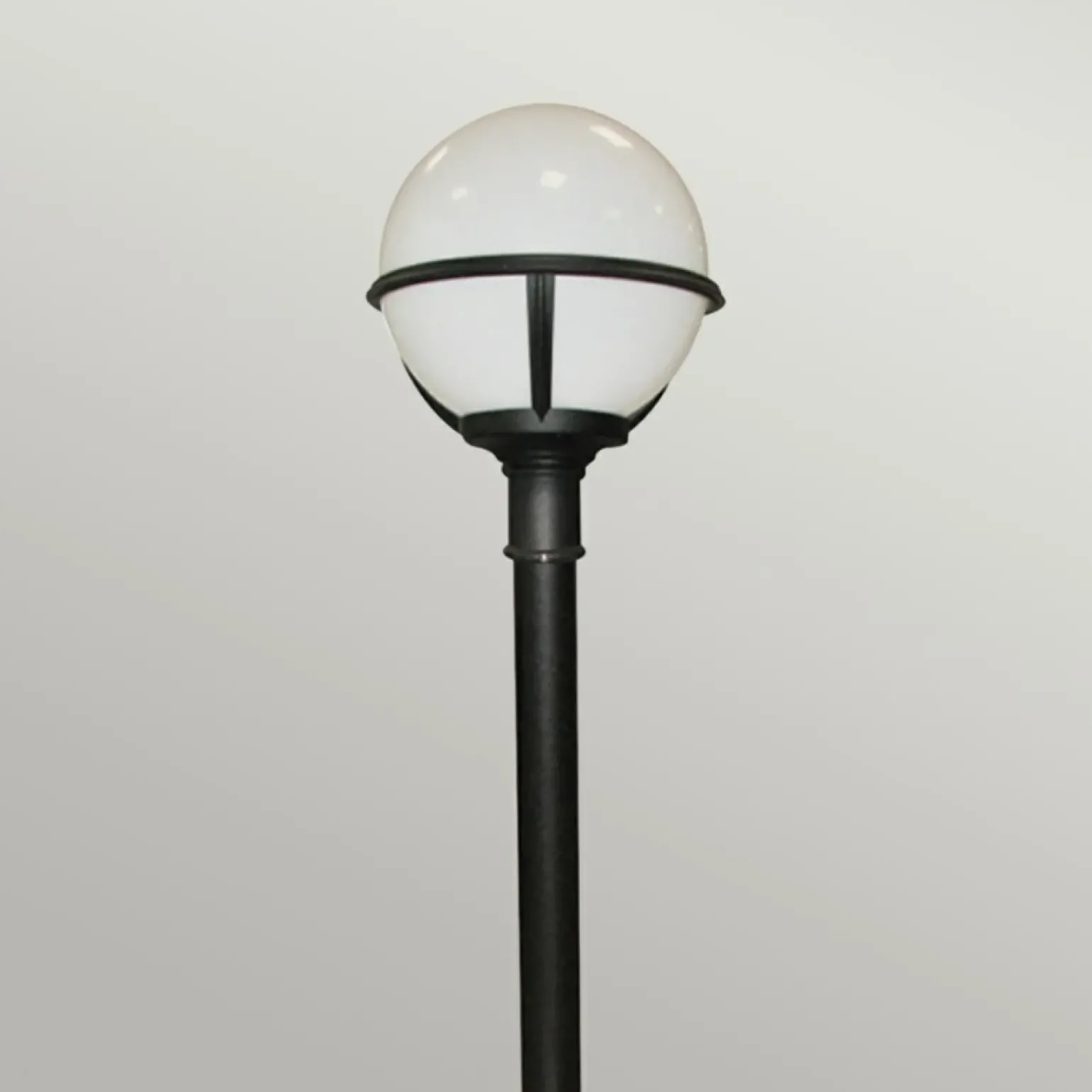 Sklep Kaja Lampa ogrodowa stojąca, czarna GLENBEIGH-PILLAR z serii GLENBEIGH