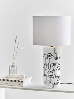 Sklep Kaja Lampa stołowa z czarnym szkicem twarzy 108246 | Kaja Oświetlenie