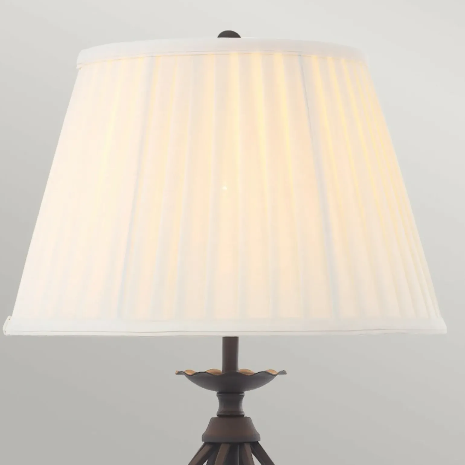 Sklep Kaja Lampka stołowa ze zwężanym abażurem ART-TL-BLACK z serii ARTISAN