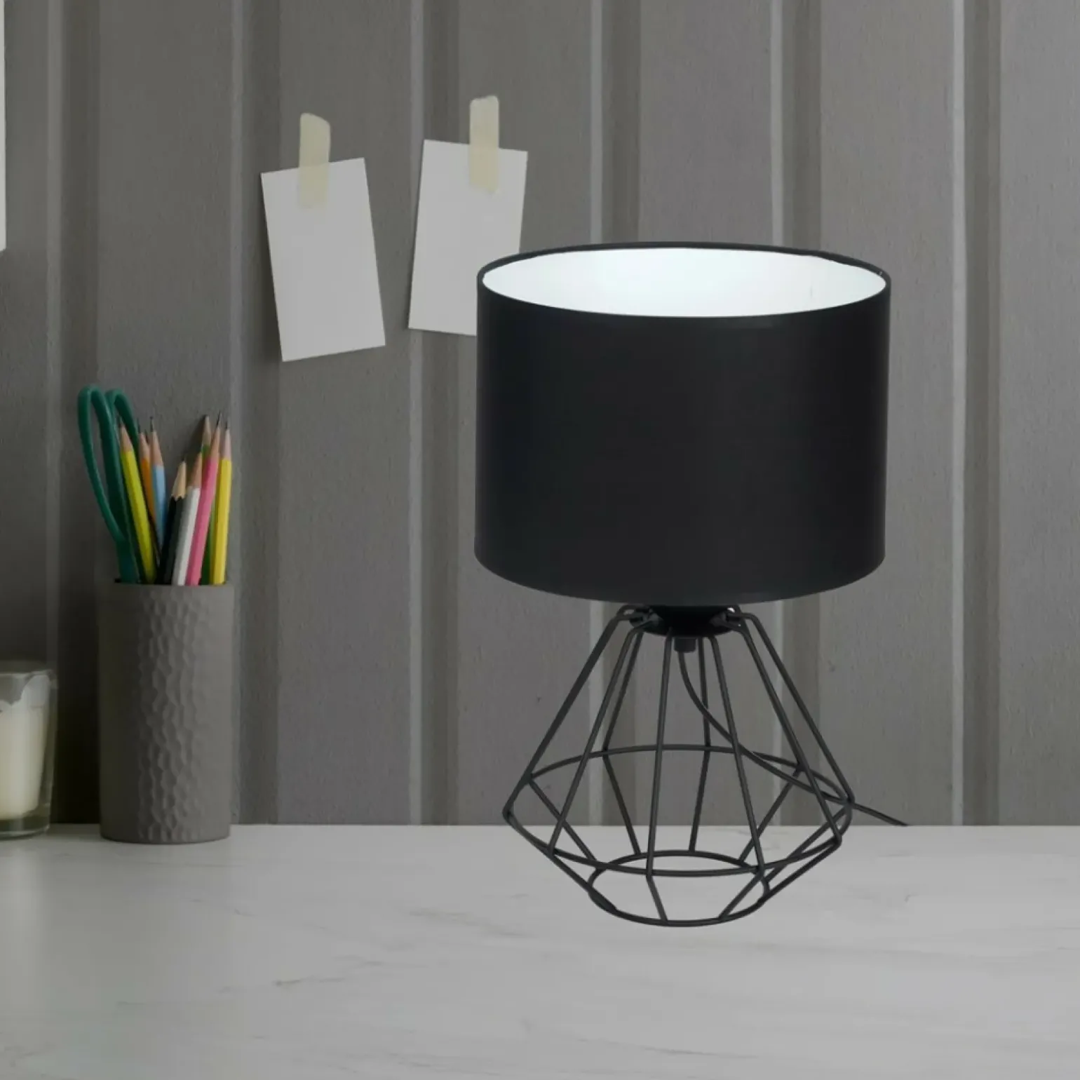 Sklep Kaja Loftowa lampka stołowa z czarno-białym abażurem MLP4792 z serii COLIN | Kaja Ośw