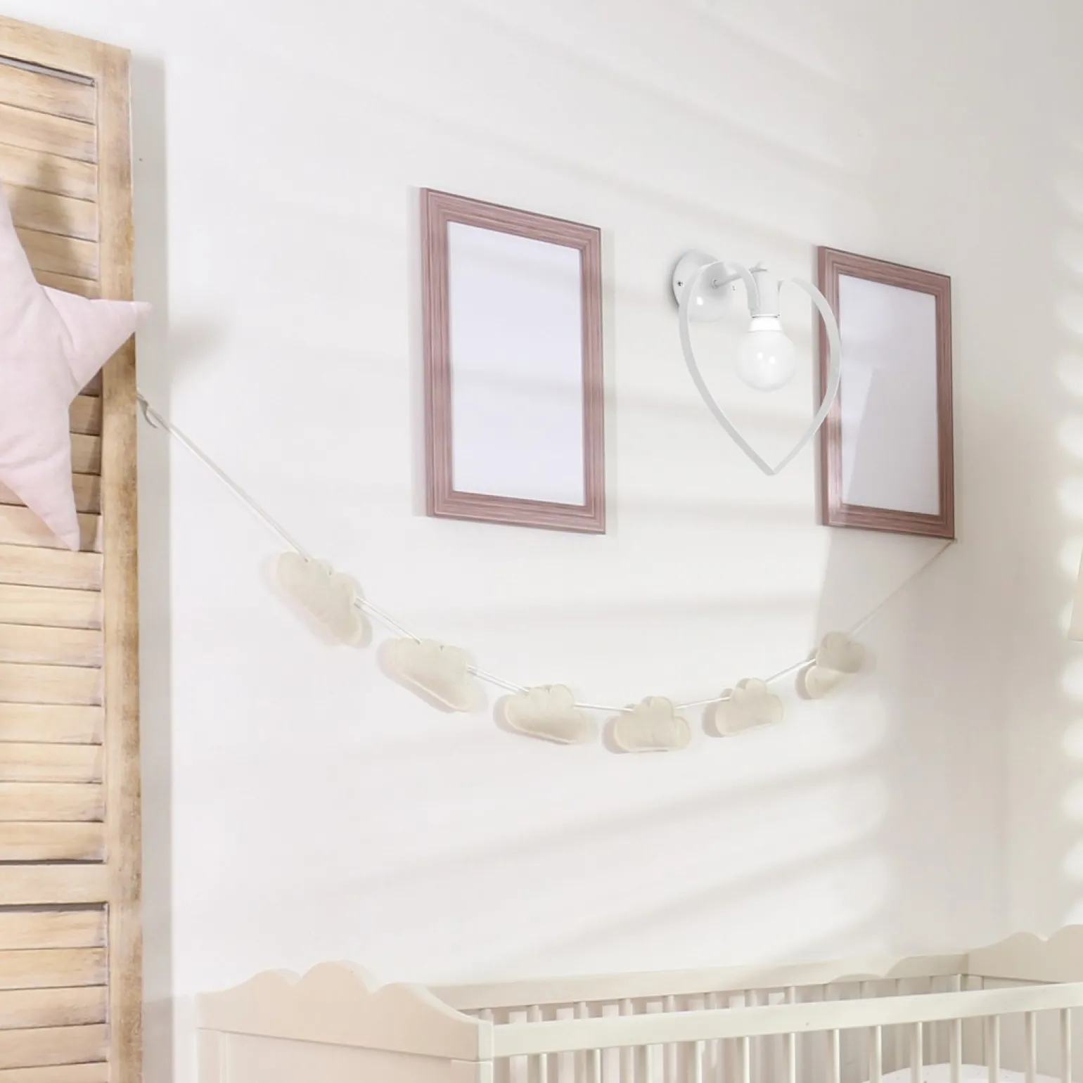 Sklep Kaja Minimalistyczny kinkiet w kształcie serca MLP9949 z serii AMORE | Kaja Oświetlen