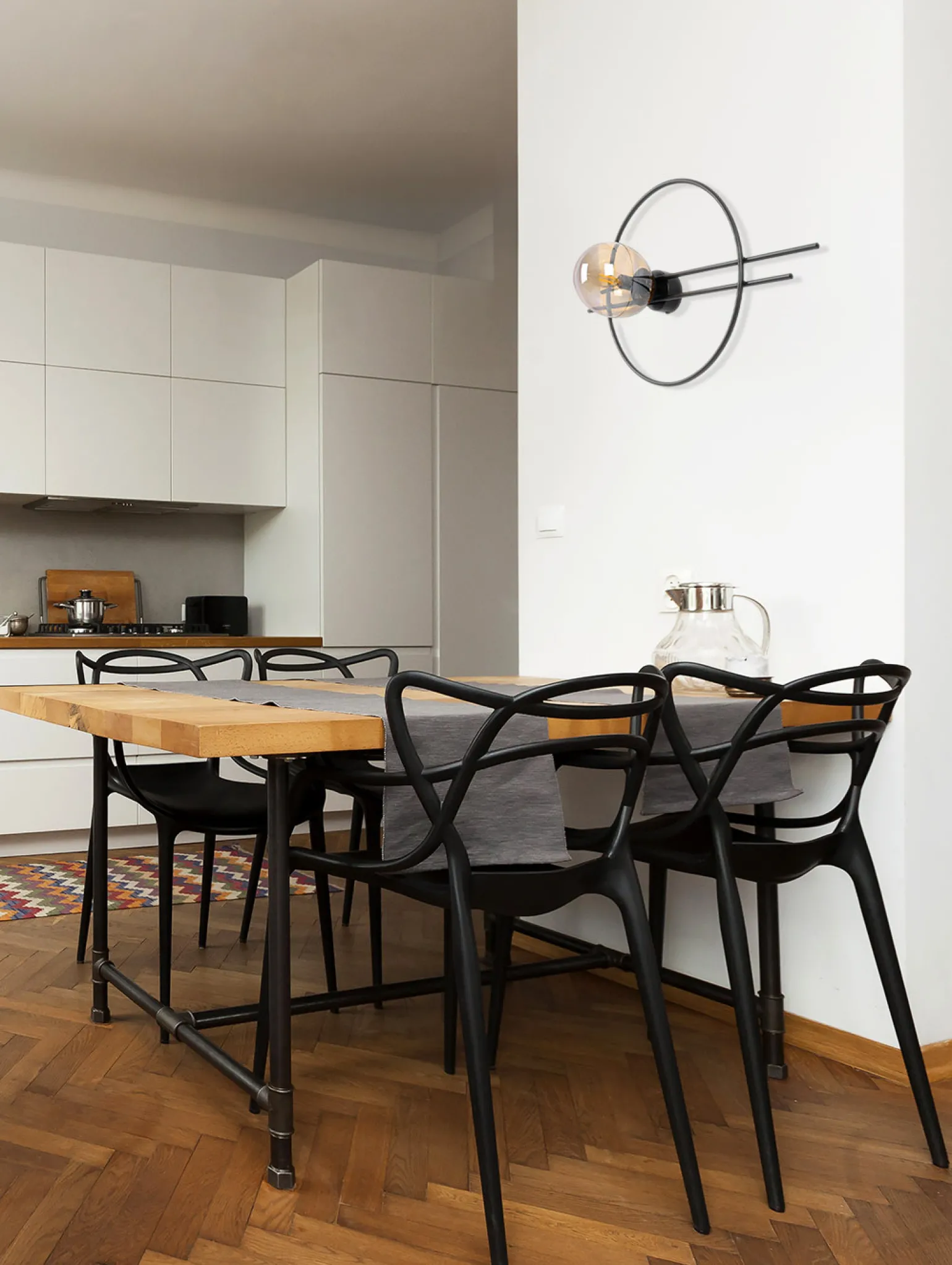 Sklep Kaja Niebanalny kinkiet z ozdobnym okręgiem i kloszem K-5346 z serii CORSA