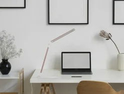 Dzieci Sklep Kaja Nowoczesna, regulowana lampka biurkowa K-MT-206 RÓŻOWY z serii NIKO