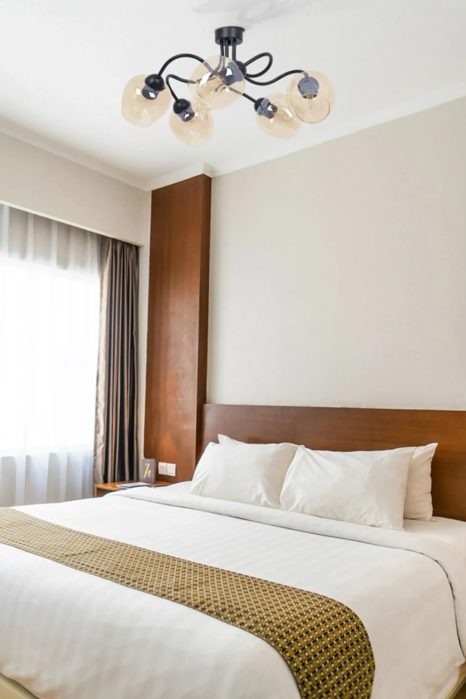 Best Okazała lampa sufitowa, pięć bursztynowych kloszy K-5191 z serii DIUNA Żyrandole Nowoczesne