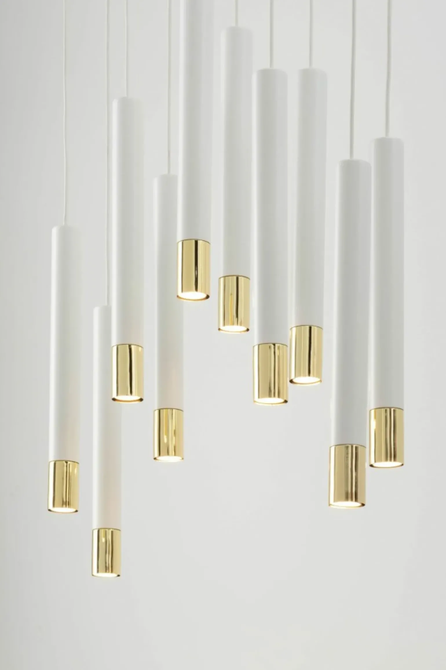 Cheap Okazała lampa z biało-złotymi tubami SIG 33392 z serii SOPEL GRAND Żyrandole Nowoczesne