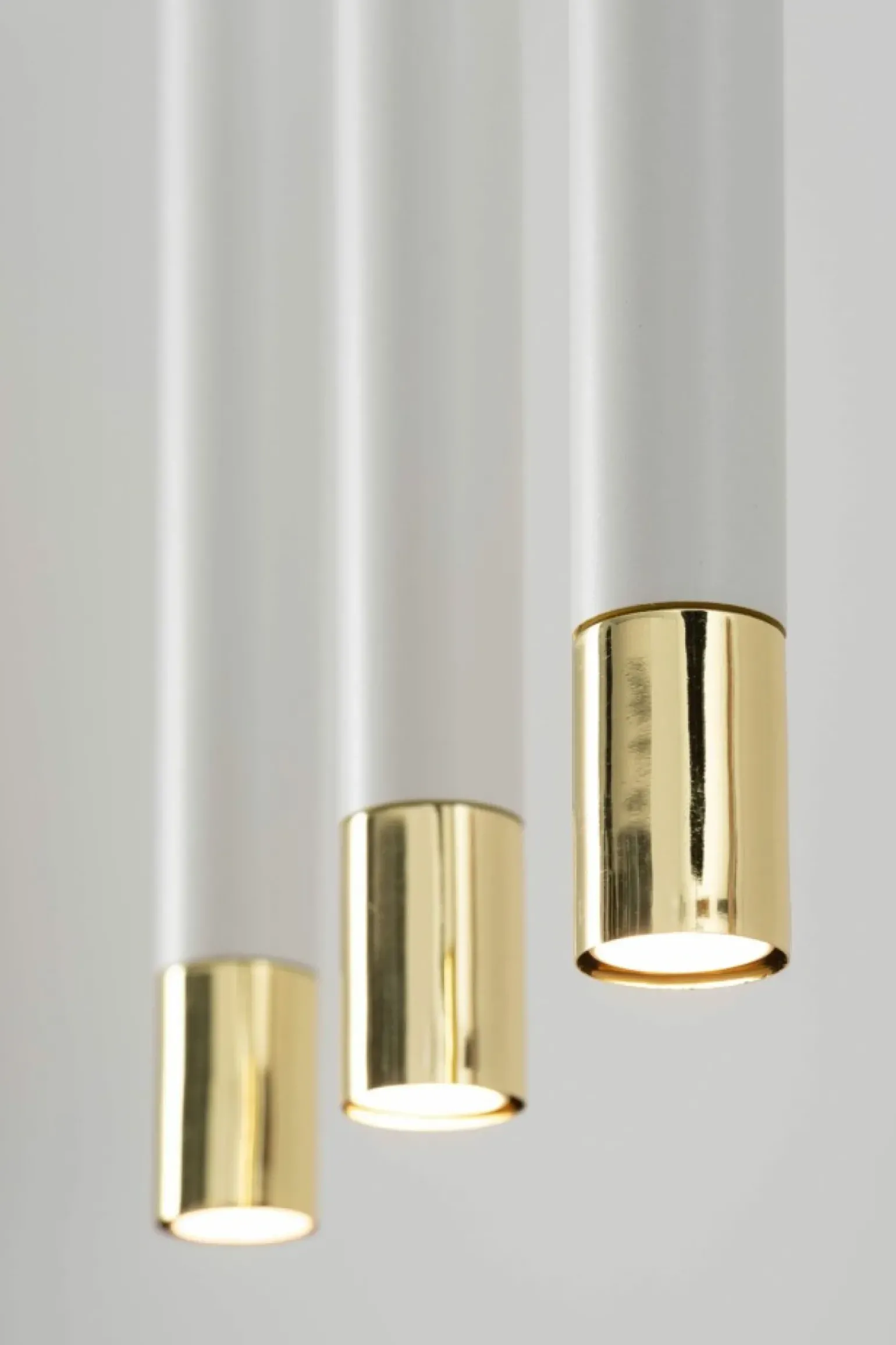 Cheap Okazała lampa z biało-złotymi tubami SIG 33392 z serii SOPEL GRAND Żyrandole Nowoczesne