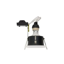 Sklep Kaja Oprawa podtynkowa - oczko w kształcie kwadratu 8368 | Kaja Oświetlenie