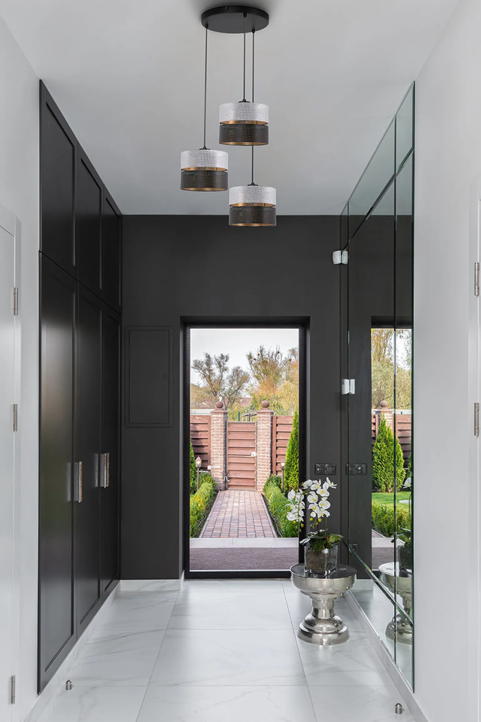 Sklep Kaja Potrójna lampa wisząca z dwukolorowymi abażurami K-5292 z serii VEGA