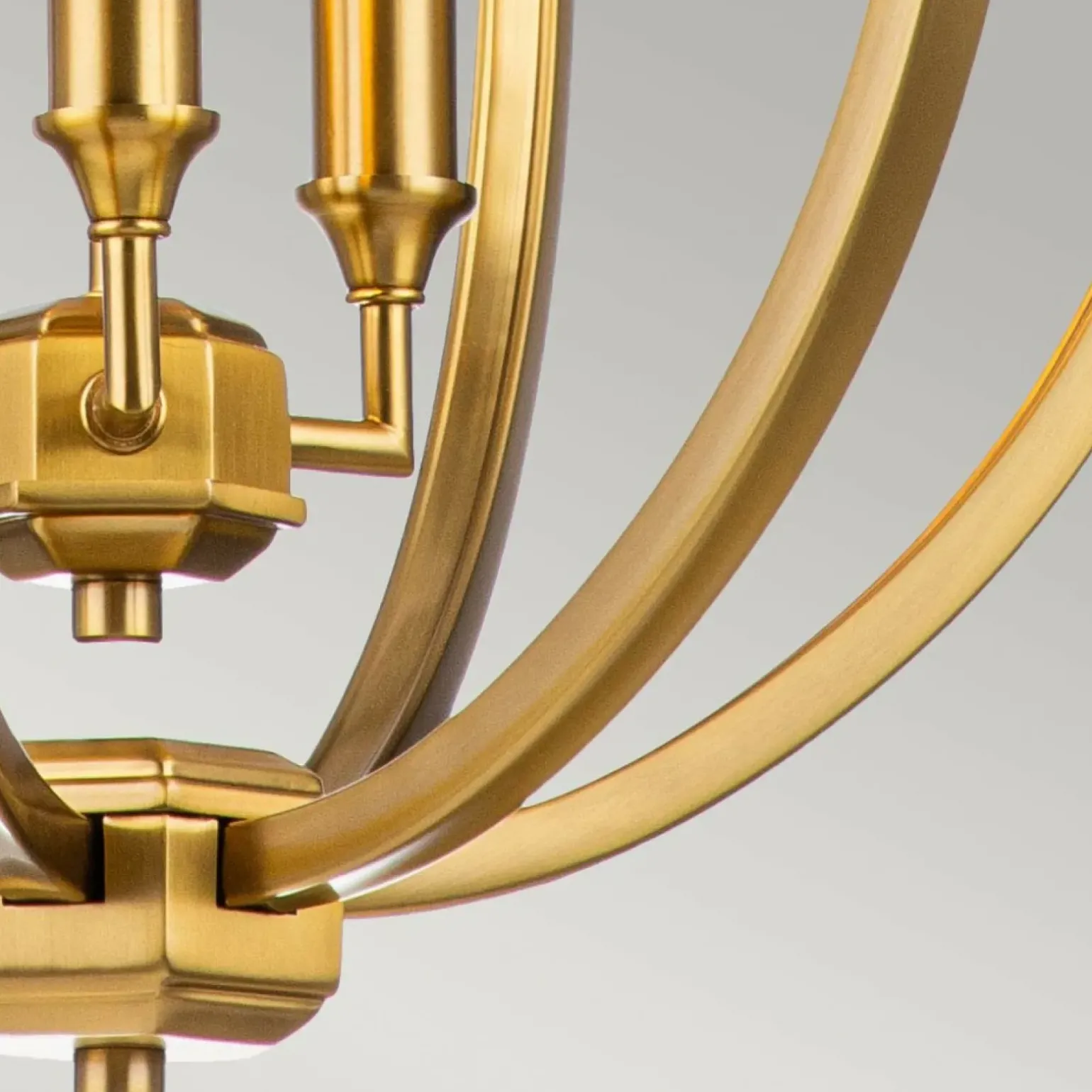 Sklep Kaja Złota lampa wisząca na łańcuchu FE-CORINNE-3P-M-BB z serii CORINNE