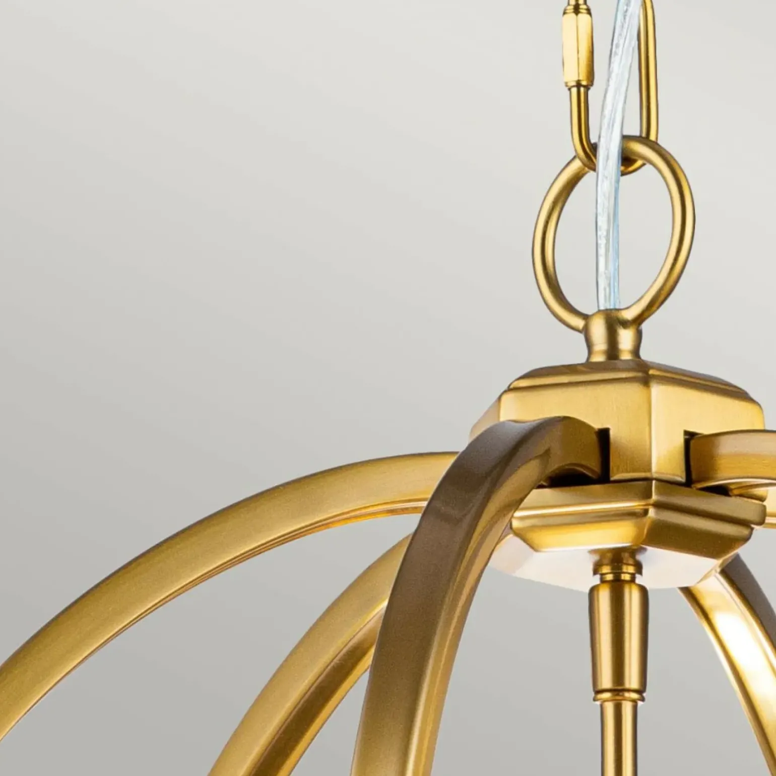 Sklep Kaja Złota lampa wisząca na łańcuchu FE-CORINNE-3P-M-BB z serii CORINNE